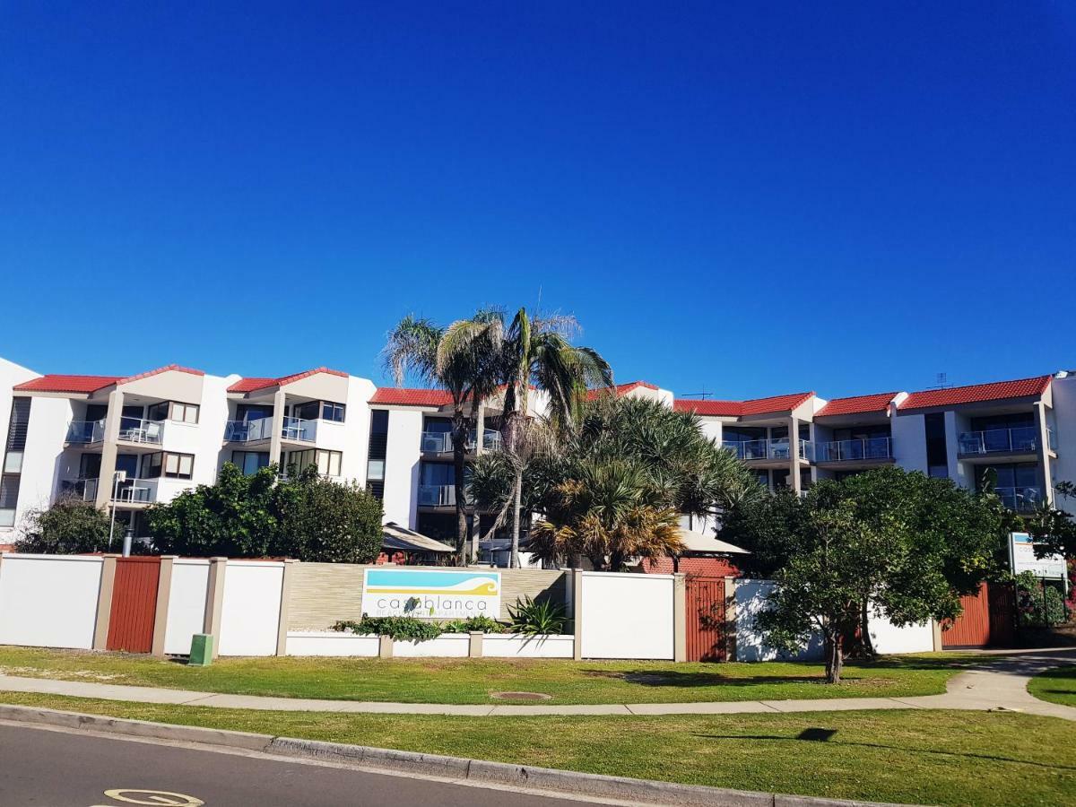 Bribie Island North Casablanca Beachfront Apartments מראה חיצוני תמונה
